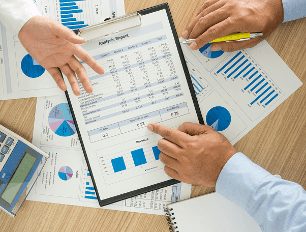 Empowering Business Leaders with Dashboard Analytics Empowering Business Leaders with Dashboard Analytics